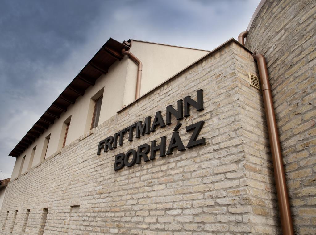 Bed and Breakfast Frittmann Borház Soltvadkert Exterior foto